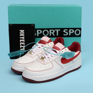 Chaussures Nike Air Force Red Hook