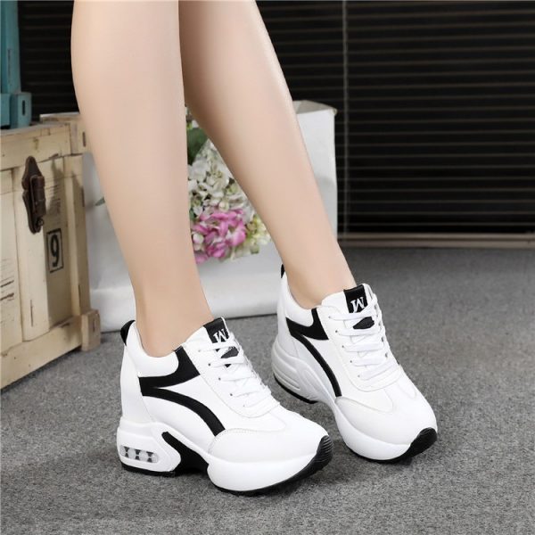 Chaussures de sport compensées à semelle intérieure rehaussante pour femmes